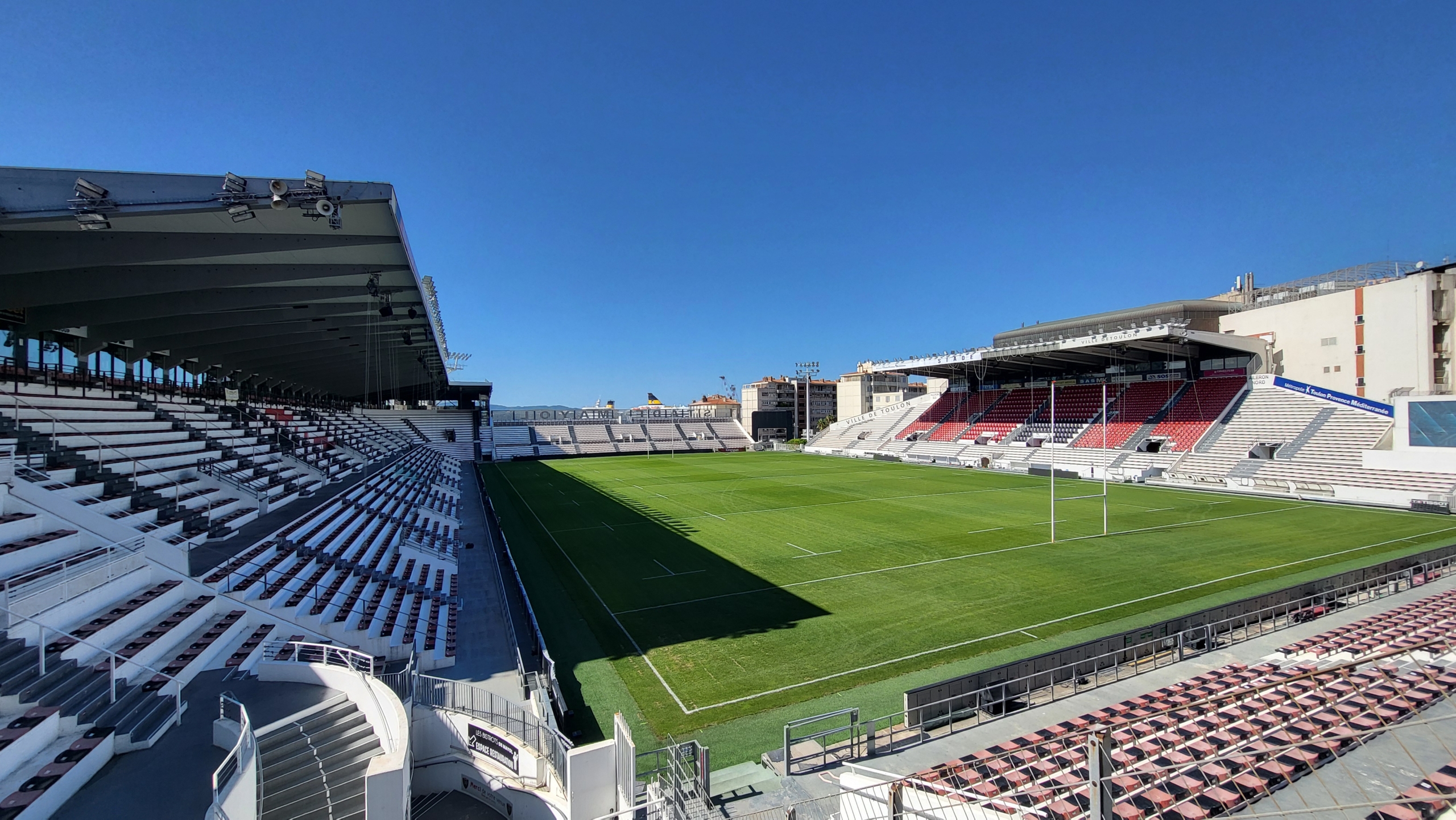 NEXO P+ sound pumps up the thrills while preserving a unique atmosphere at the historic Stade Mayol