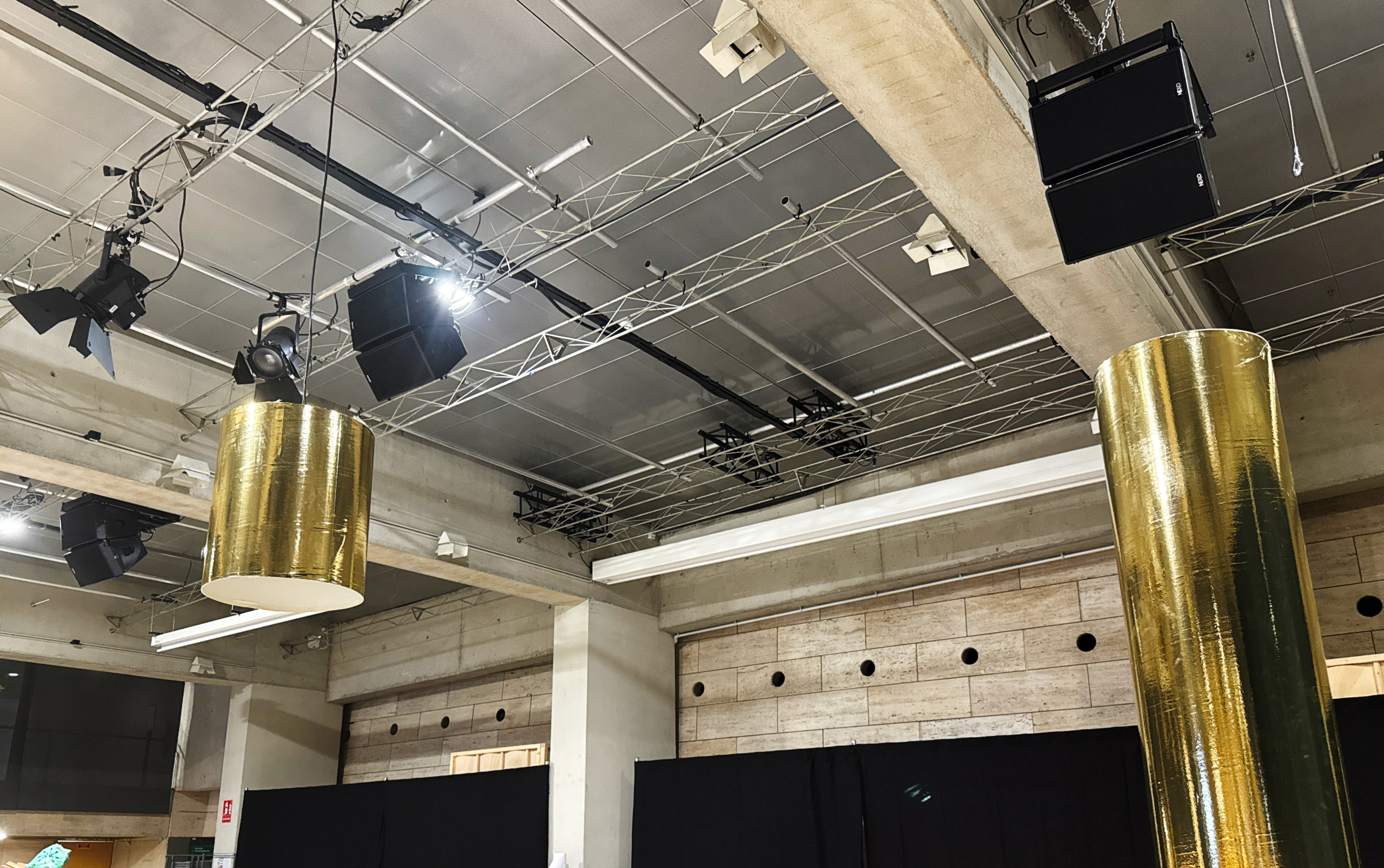 GEO M10 fits the bill and the budget at the Centre de Cultura Contemporània de Barcelona