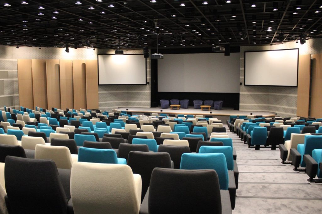 GEO M LINE ARRAYS FOR FRENCH AUDITORIA