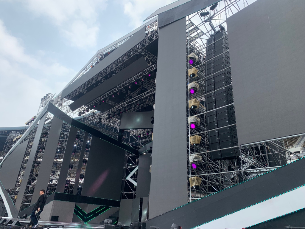韓国のオリンピックスタジアムで開催されたk Popコンサートにnexo Stmとgeo Mが採用されました Nexo 韓国のオリンピックスタジアムで開催されたk Popコンサートにnexo Stmとgeo Mが採用されました Nexo