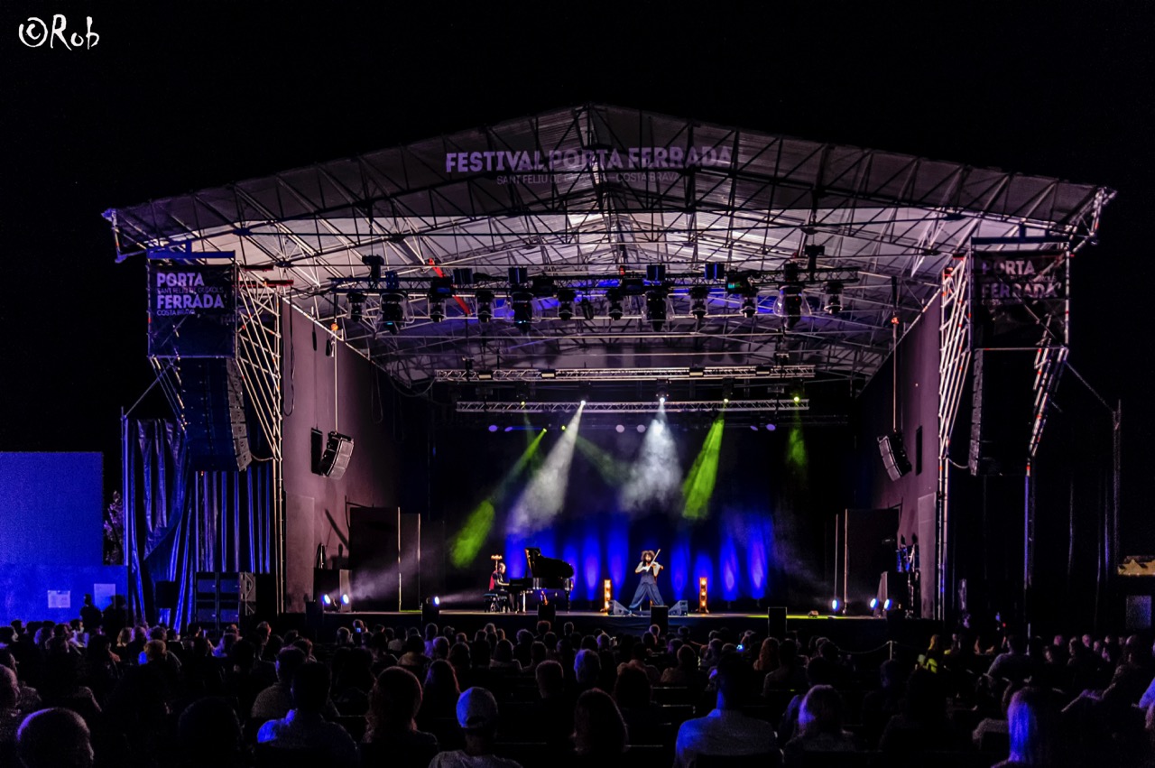 スペインのPORTA FERRADAフェスティバルでBTM SOUNDが成功を収めました。