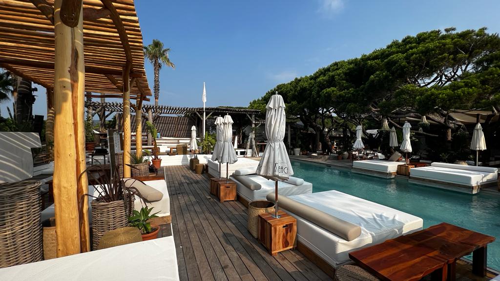 NEXO ID84 creates an exclusive vibe at a Saint Tropez beach club