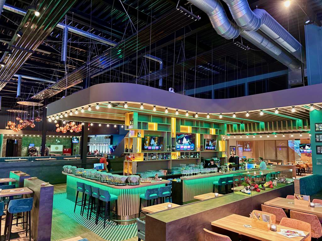 ID Series makes a big impact at B’moovd Sportsbar & Bowling