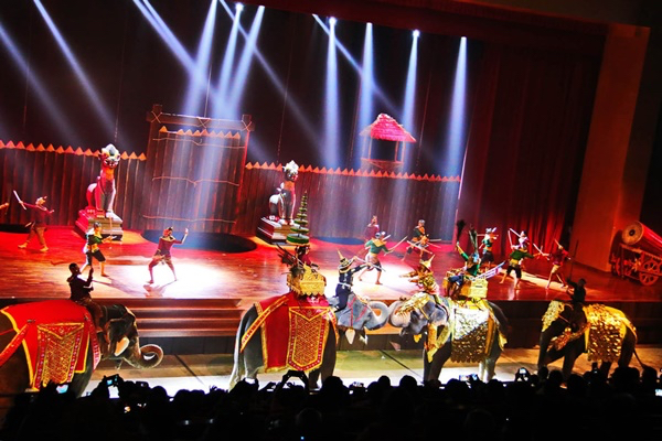 NEW ID SERIES MATCHED WITH GEO S12 IN THAI THEATRE