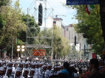 GEO ARRAYS ALL OVER MEXICO FOR BICENTENNIAL PARTY