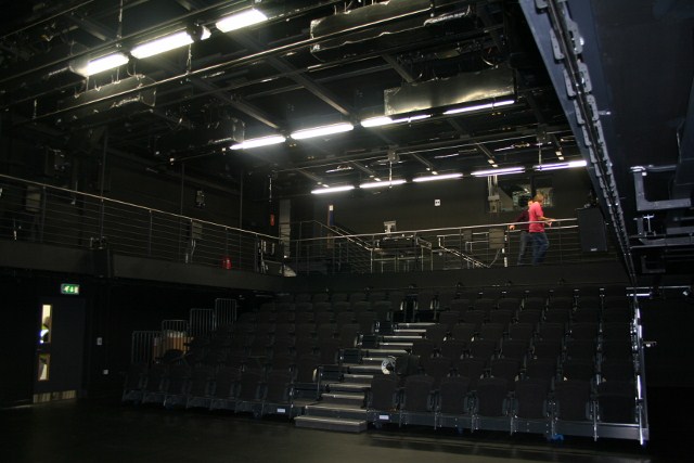 COLLEGE THEATRE DEPLOYS PS SERIES WITH NXAMP