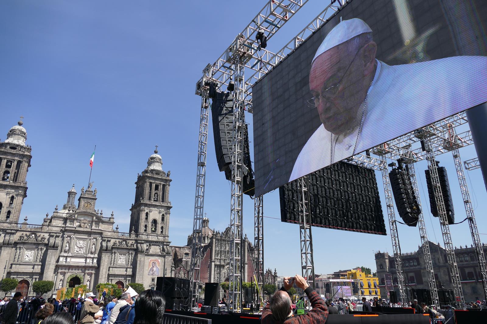 STM FOR EL PAPA IN MEXICO CITY